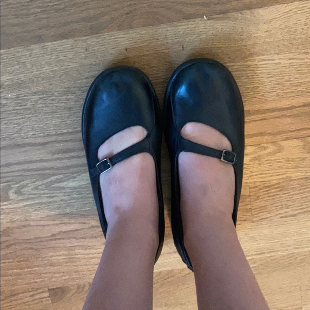 Aetrex black womanly flats size 7